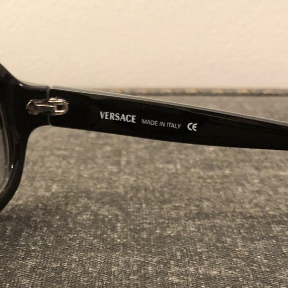 Vintage Versace Sunglasses - Picture 5 of 10